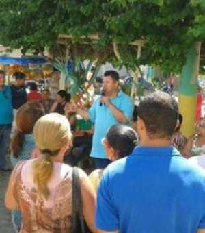 Lagoa da Canoa: após protesto, professores não são recebidos por prefeito