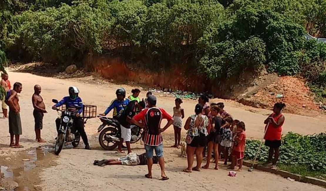 Homem morre após ser atropelado por van de supermercado em Joaquim Gomes