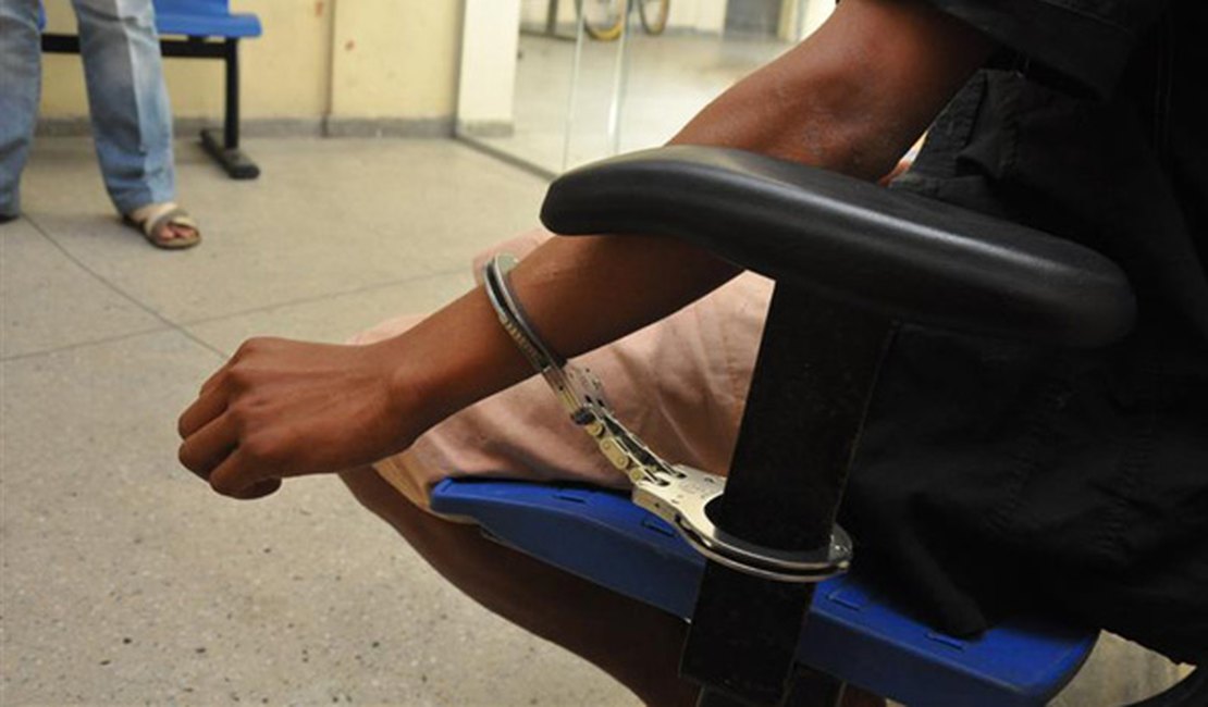Homem acusado de cometer homicídios é preso em Maragogi