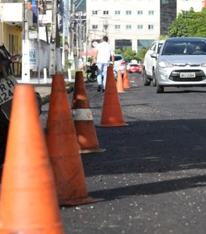 Prefeitura finaliza recapeamento em ruas na Jatiúca