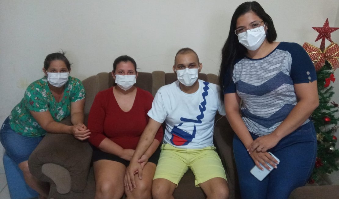 [Vídeo] Morador de São Sebastião precisa de medicamento de R$ 580 mil para tratamento contra o câncer