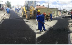 Prefeitura trabalha na recomposição de calçamento e pavimentação em Arapiraca