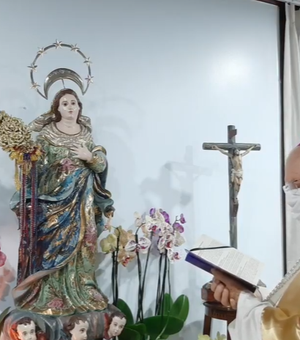 Arcebispo de Maceió, Dom Antônio Muniz Fernandes, recebe alta médica
