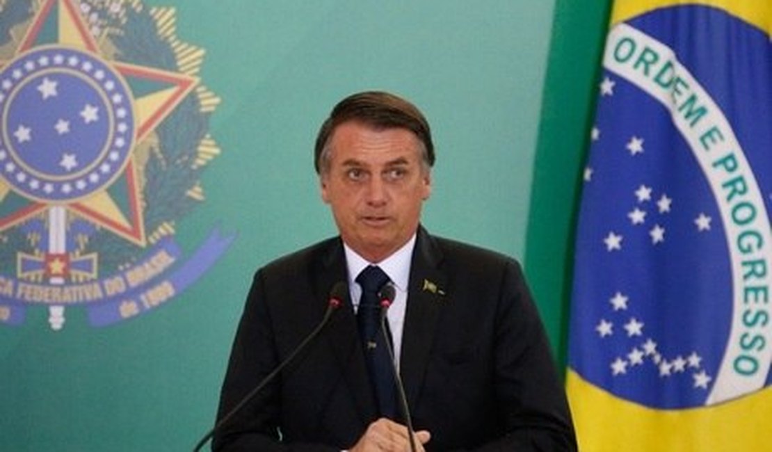 Bolsonaro convoca reunião extraordinária para discutir sobre as rachaduras no Pinheiro