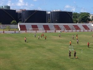 Após Natal, CRB treina no CT do Corinthians-AL