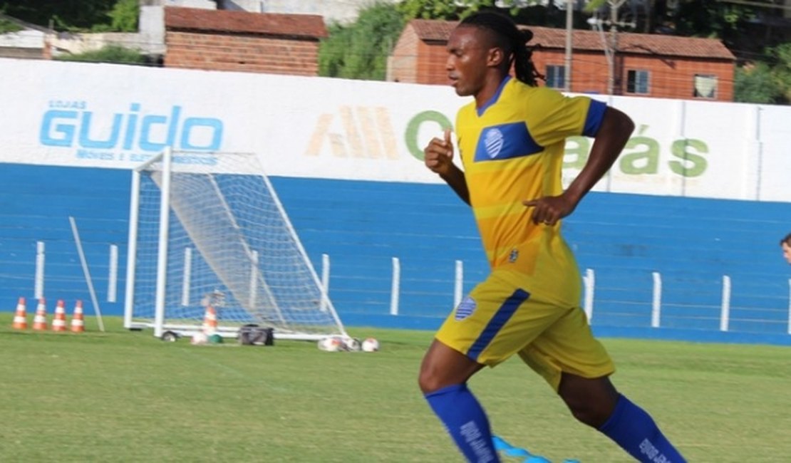 Jean Cléber fala sobre a sua preparação durante o período de paralisação do futebol