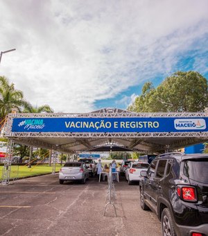 Idosos de 70 anos já podem se vacinar contra a Covid-19 em Maceió