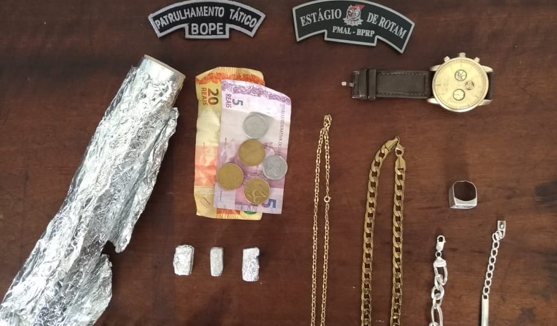 Três menores de idade são apreendidos por tráfico de drogas em Arapiraca