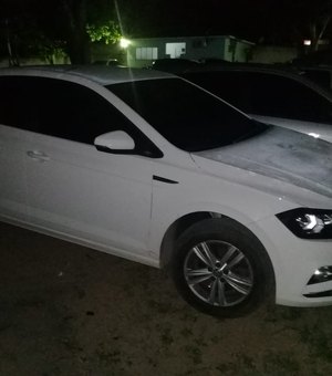 [Vídeo] Carro abandonado em Arapiraca tem placa clonada de Sergipe