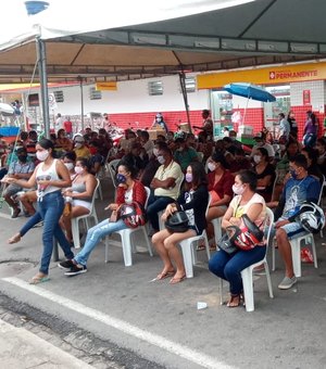 Agências da Caixa começam a organização das filas em Arapiraca