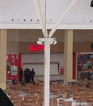 Homem atira em gerente de restaurante e faz reféns em shopping de João Pessoa