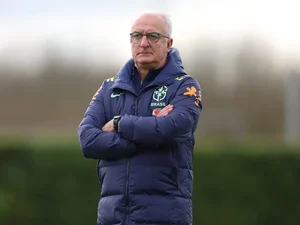 Dorival esboça escalação da Seleção Brasileira