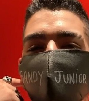 Dilsinho adia live para assistir show de Sandy e Junior: 'Sou fã'