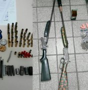 Polícia prende três homens por tráfico de drogas e posse ilegal de arma de fogo