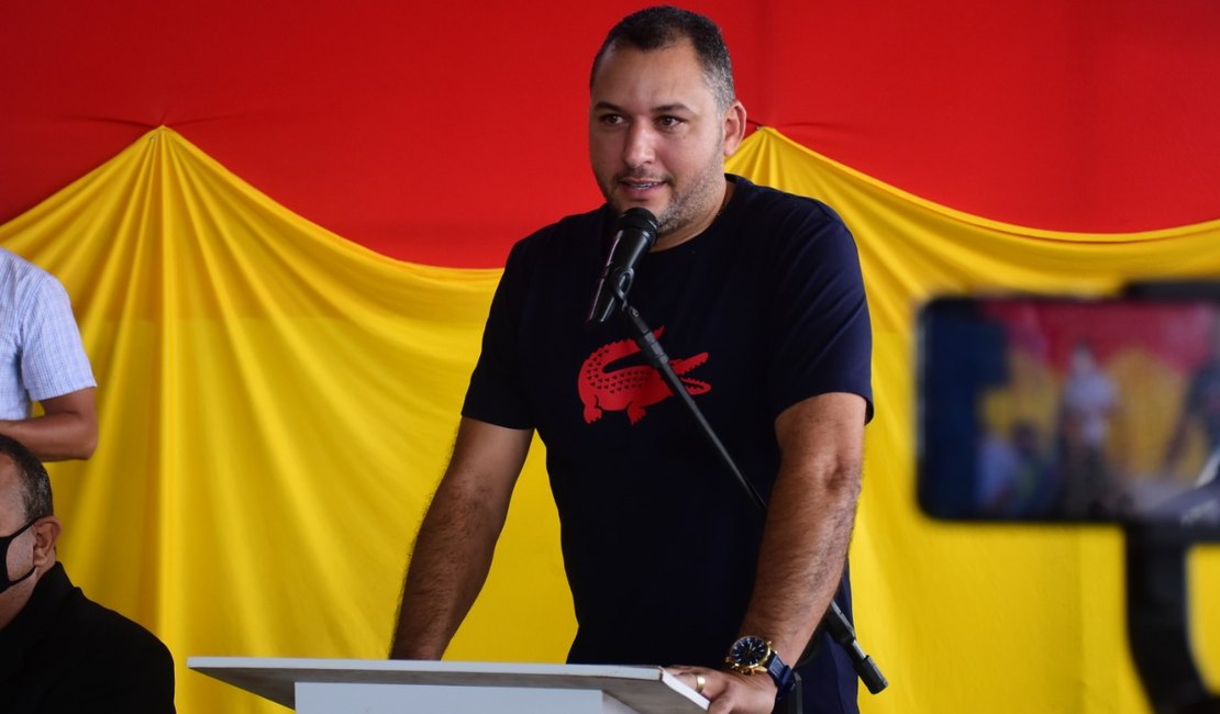 Prefeito de Campestre anuncia projeto para criação do Auxílio Municipal