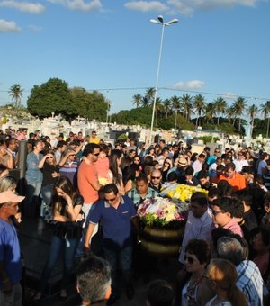 Sobrinha do presidente da Câmara Municipal é sepultada em Arapiraca