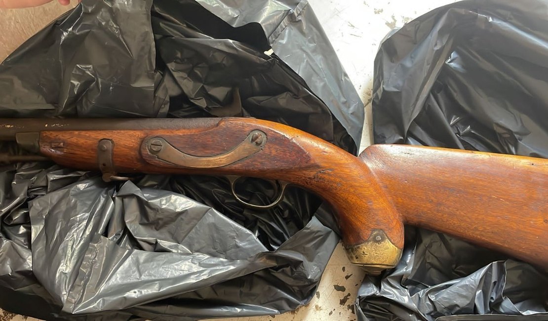 Arma usada na Guerra do Paraguai é encontrada no Mercado da Produção
