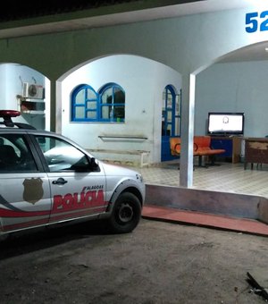 Polícia investiga motorista de aplicativo que teria furtado celular de cliente em Arapiraca