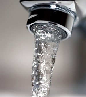 Casal suspende abastecimento de água em municípios do Agreste por 48h