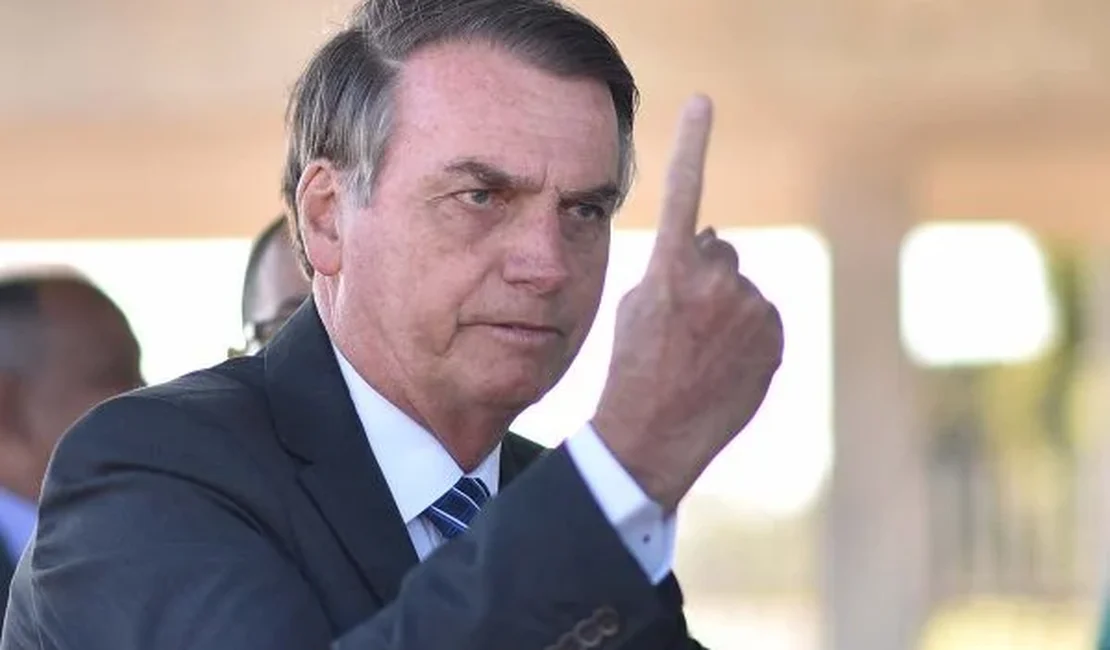 Quem assina carta pela democracia é 'cara de pau' e 'sem caráter', diz Bolsonaro