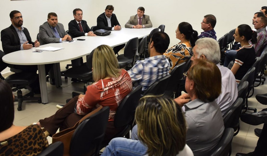 Após reunião com MP, donos de postos vão estudar possível redução nos preços em Arapiraca
