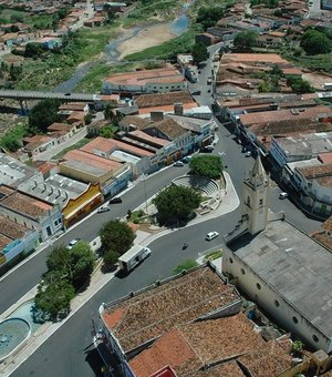Trabalhador morre ao levar choque e cair de telhado em Santana do Ipanema 
