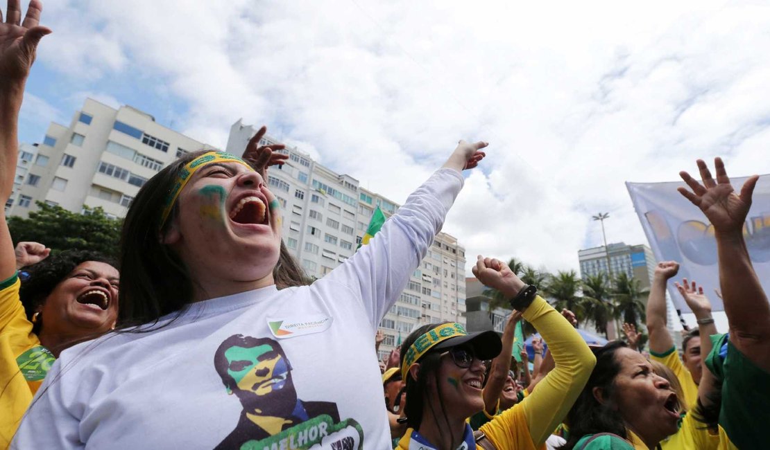 Atos pró-Bolsonaro levam apoiadores a diversas cidades do país