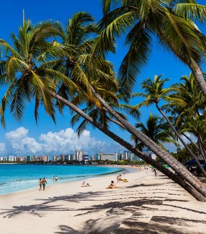 Maceió é o destino preferido dos brasileiros para férias de julho, diz pesquisa