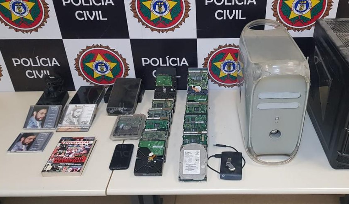 Polícia faz operação no RJ para localizar obras inéditas Renato Russo