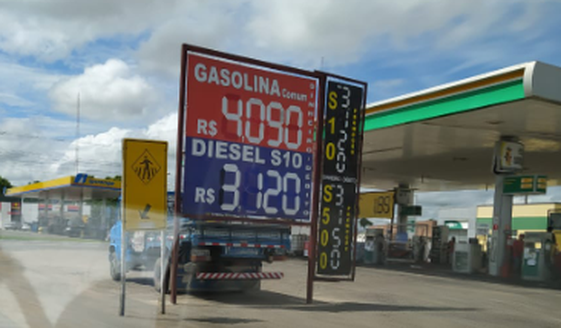 Com menor circulação de veículos, preço dos combustíveis segue caindo em Arapiraca