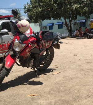 [Vídeo] Mototaxista clandestino é preso praticando assalto com comparsa em Arapiraca