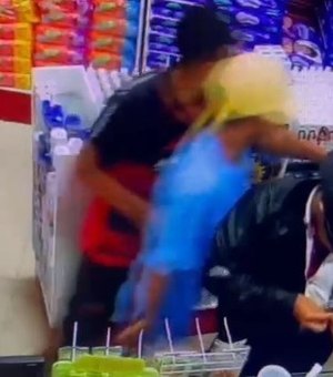 Três homens rendem funcionários e assaltam farmácia no Tabuleiro do Martins