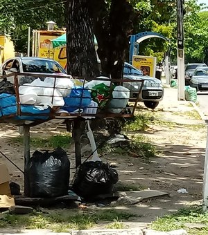 Moradores da parte alta de Maceió reclamam da falta da coleta de lixo
