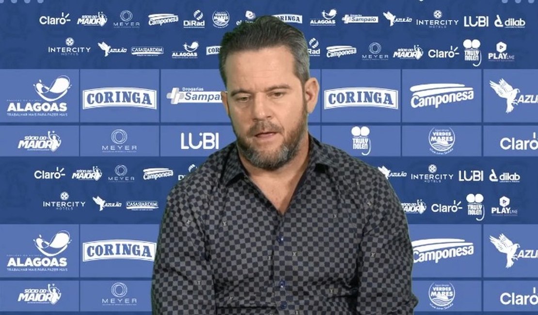 Argel aposta em 'futebol dinâmico' para recuperar a confiança do torcedor do CSA
