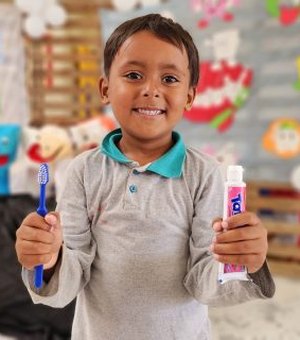 Prefeitura e Ministério da Saúde levam atendimento odontológico para escolas de Arapiraca