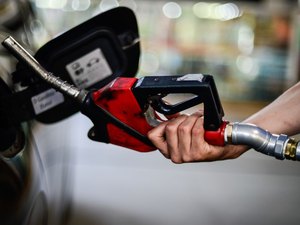Gasolina em Maceió tem preço médio de R$5,77