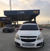PRF prende três e recupera dois veículos roubados em Alagoas
