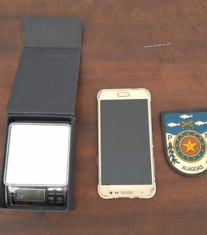 Polícia recupera celular roubado e encontra outros objetos com suspeito