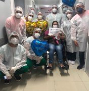 [Vídeo] Mais cinco pacientes são curados da Covid-19 no Hospital de Campanha em Arapiraca 