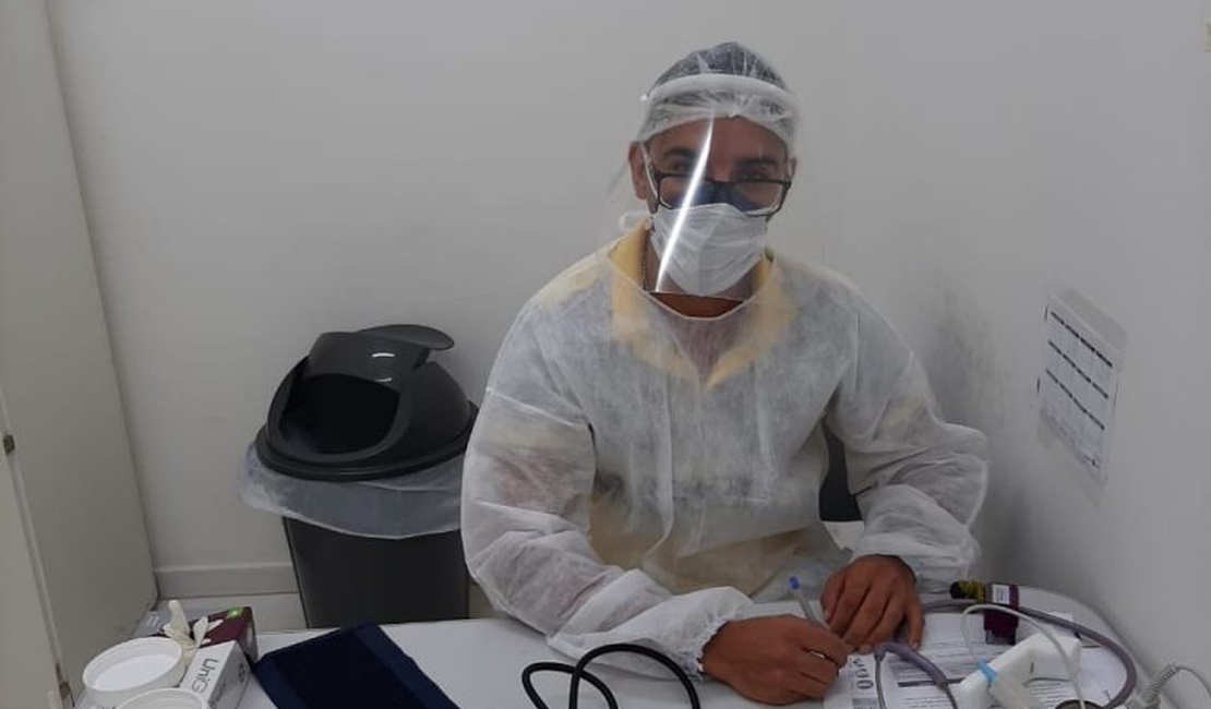 Servidores das Unidades de Síndrome Gripal de Maceió recebem protetores faciais