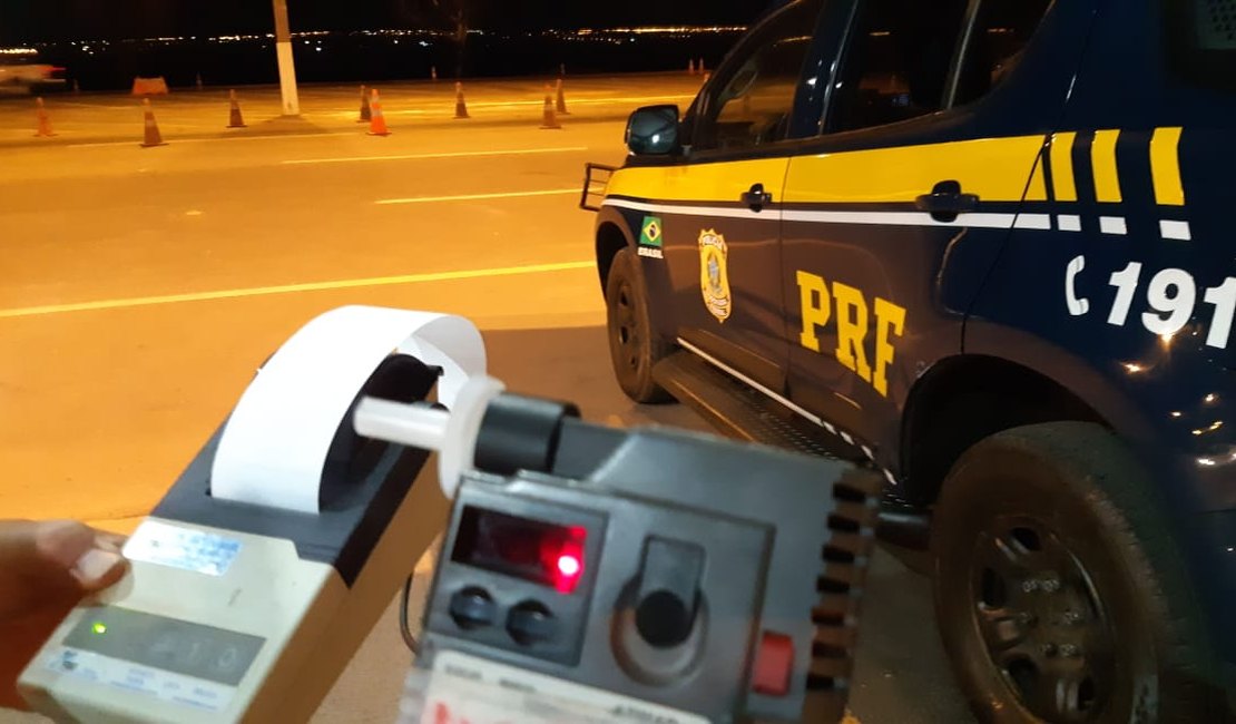 PRF de Alagoas prende quatro pessoas por embriaguez ao volante durante o fim de semana
