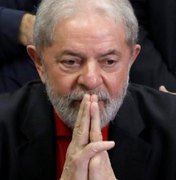 Após duas horas depondo, Lula pergunta se terá juiz imparcial