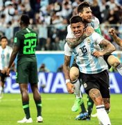 Argentina bate Nigéria, evita vexame histórico e pega a França nas oitavas da Copa