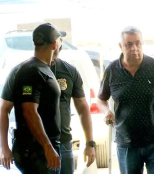 Jorge Picciani, presidente da Alerj, é levado para depor na sede da PF