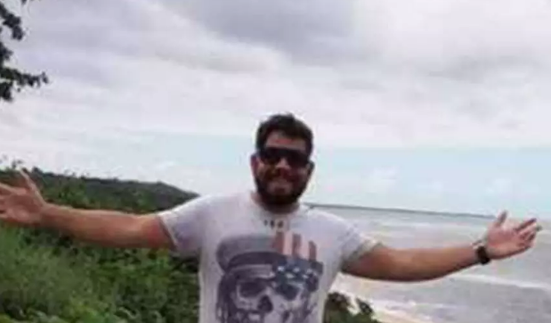 Corpo de cantor sertanejo é encontrado carbonizado em carro