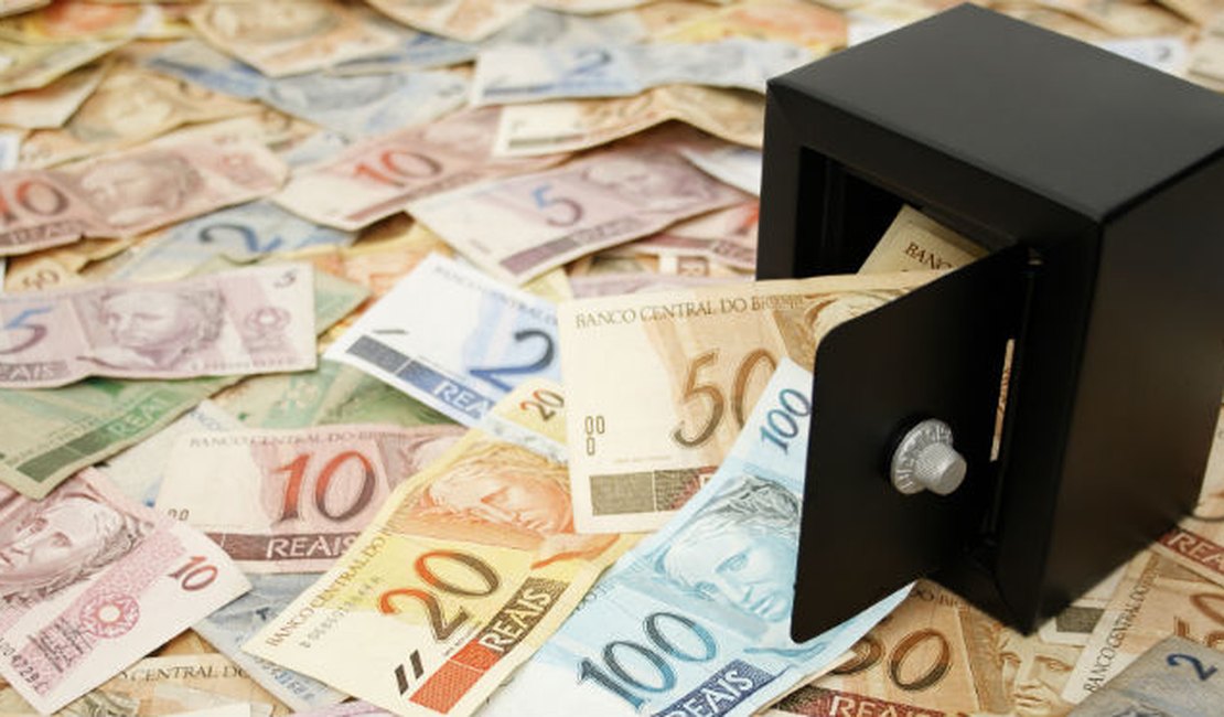Arrecadação federal chega a R$ 135,2 bilhões em outubro