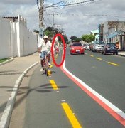 Prefeitura de Arapiraca comete gafe ao divulgar ciclomotor em ciclofaixa
