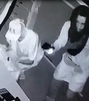 Câmeras flagram roubo de loja em São Miguel dos Campos