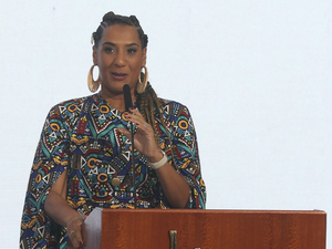 Brasil vai lançar programa de combate ao racismo no esporte por episódio de Vini Jr., diz Anielle Franco