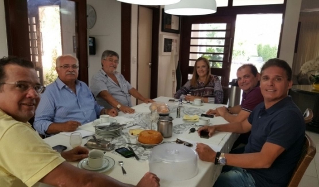Grupo de oposição decide se aceita Tarcizo Freire